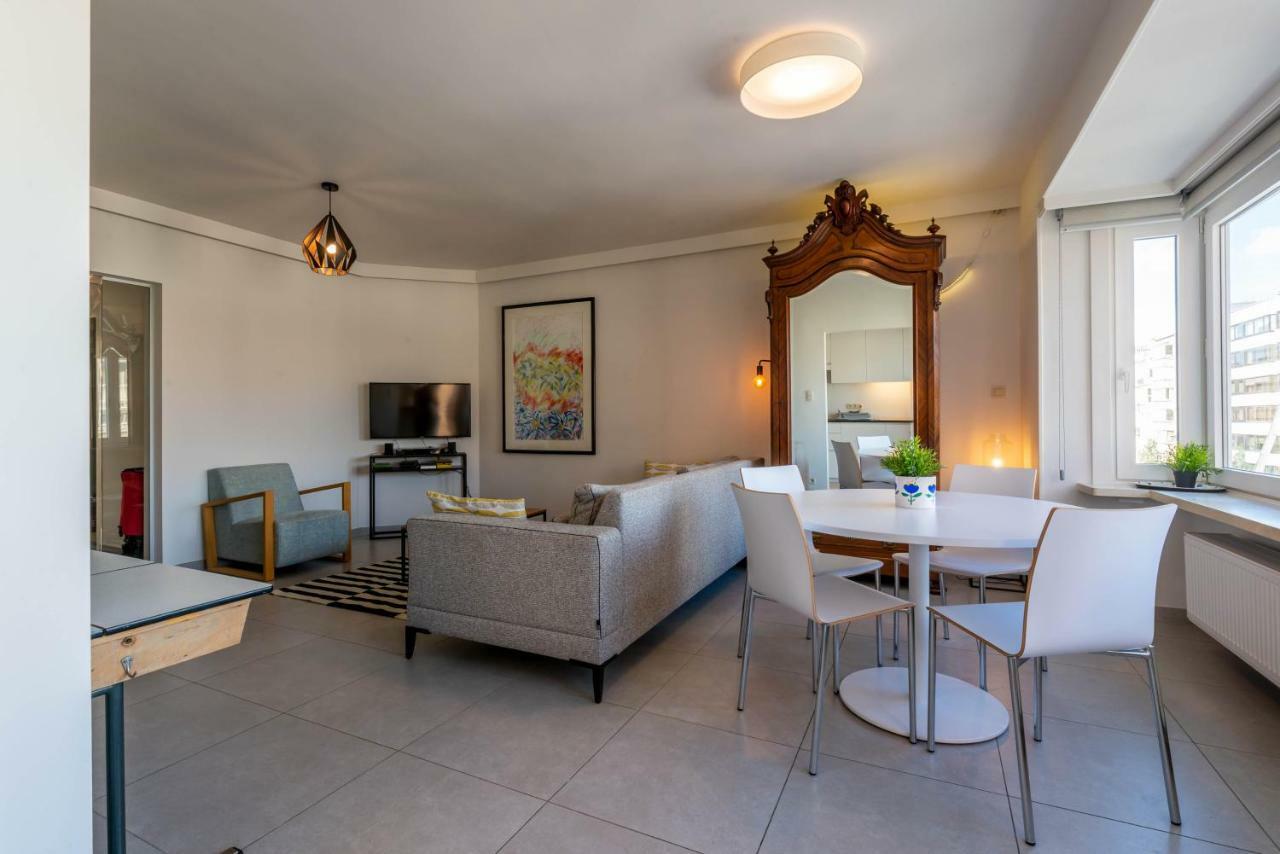 Modern Apartment With Free Parking Oostende Bagian luar foto