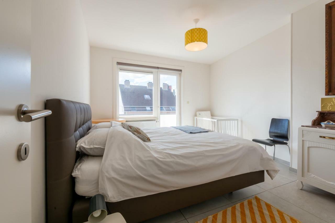 Modern Apartment With Free Parking Oostende Bagian luar foto