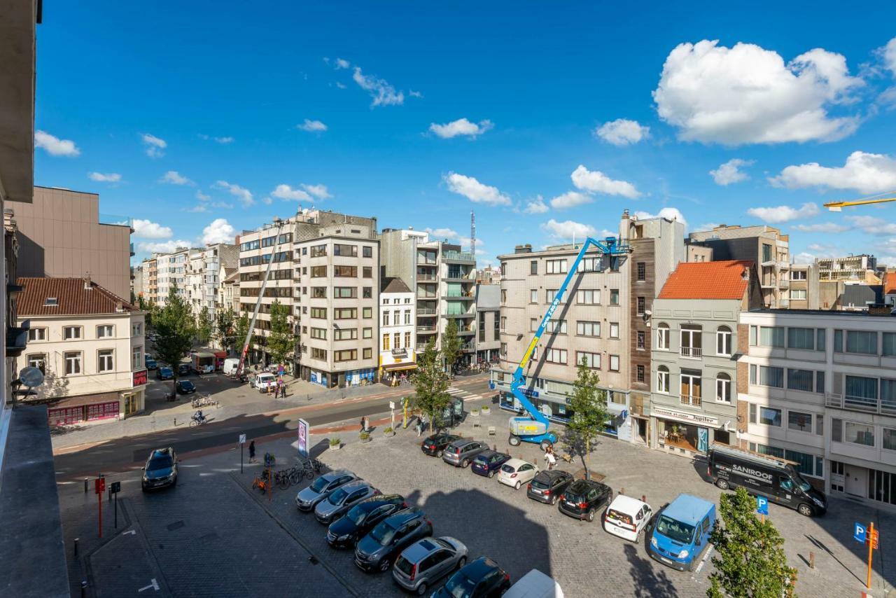 Modern Apartment With Free Parking Oostende Bagian luar foto